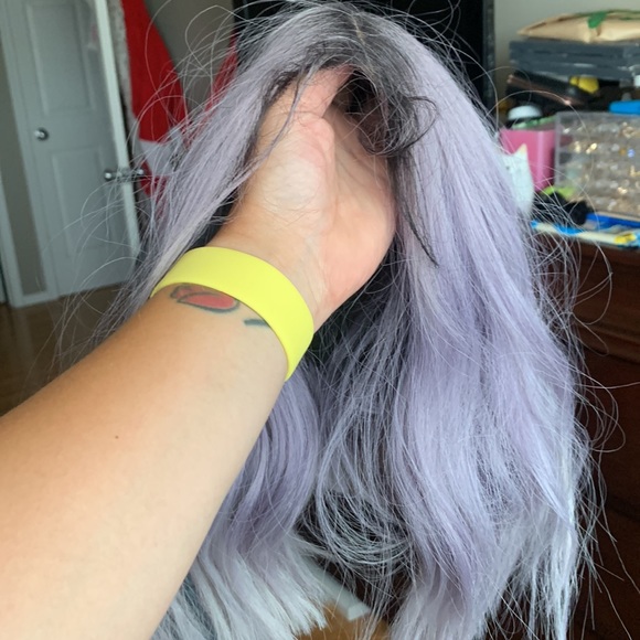 Lilac ombre lace-front wig - Picture 4 of 6